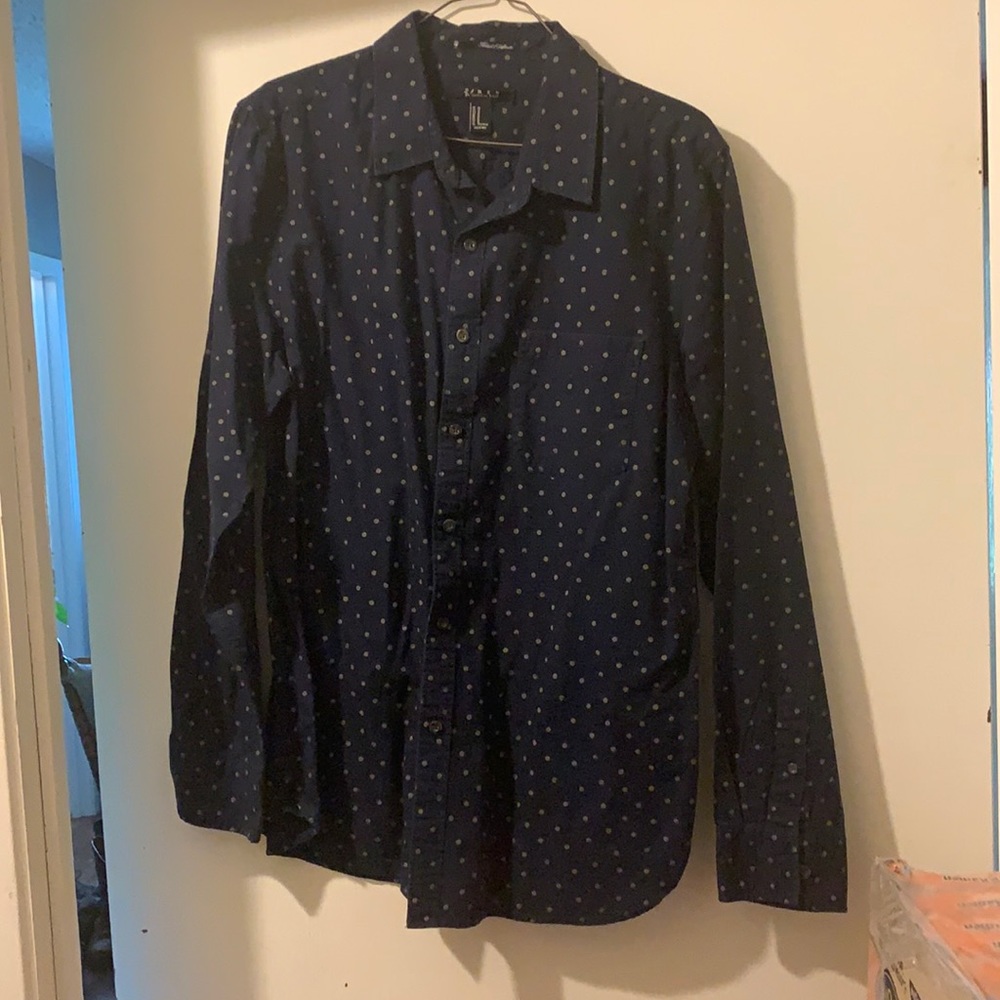 21 men an American brand shirt